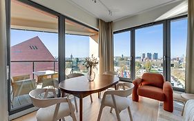 Blue Mandarin Riverside Premium Sauna & Gym